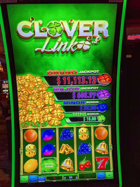 clover link slot oyunu